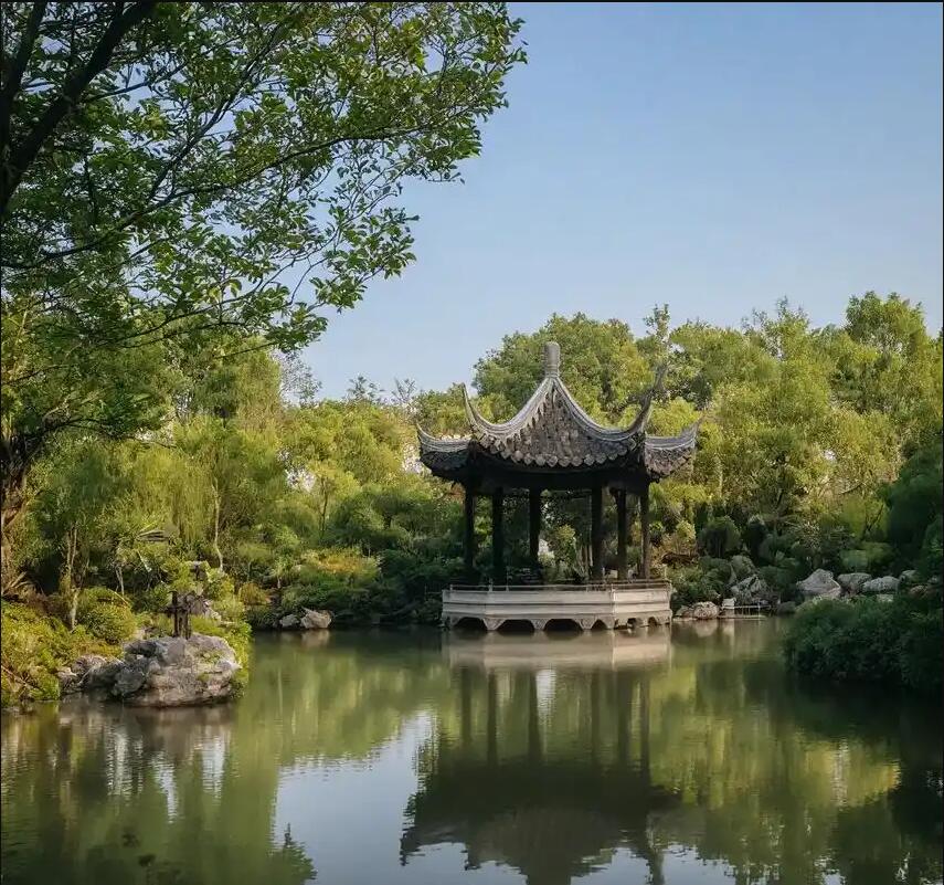 南京初礼餐饮有限公司